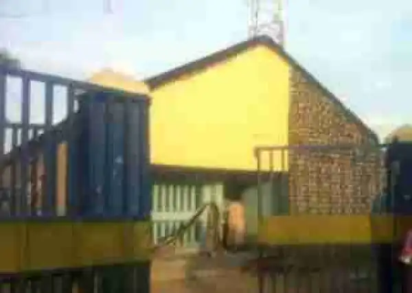 Robbers Escaped From Cell Through Roof As Officers Slept In Lagos